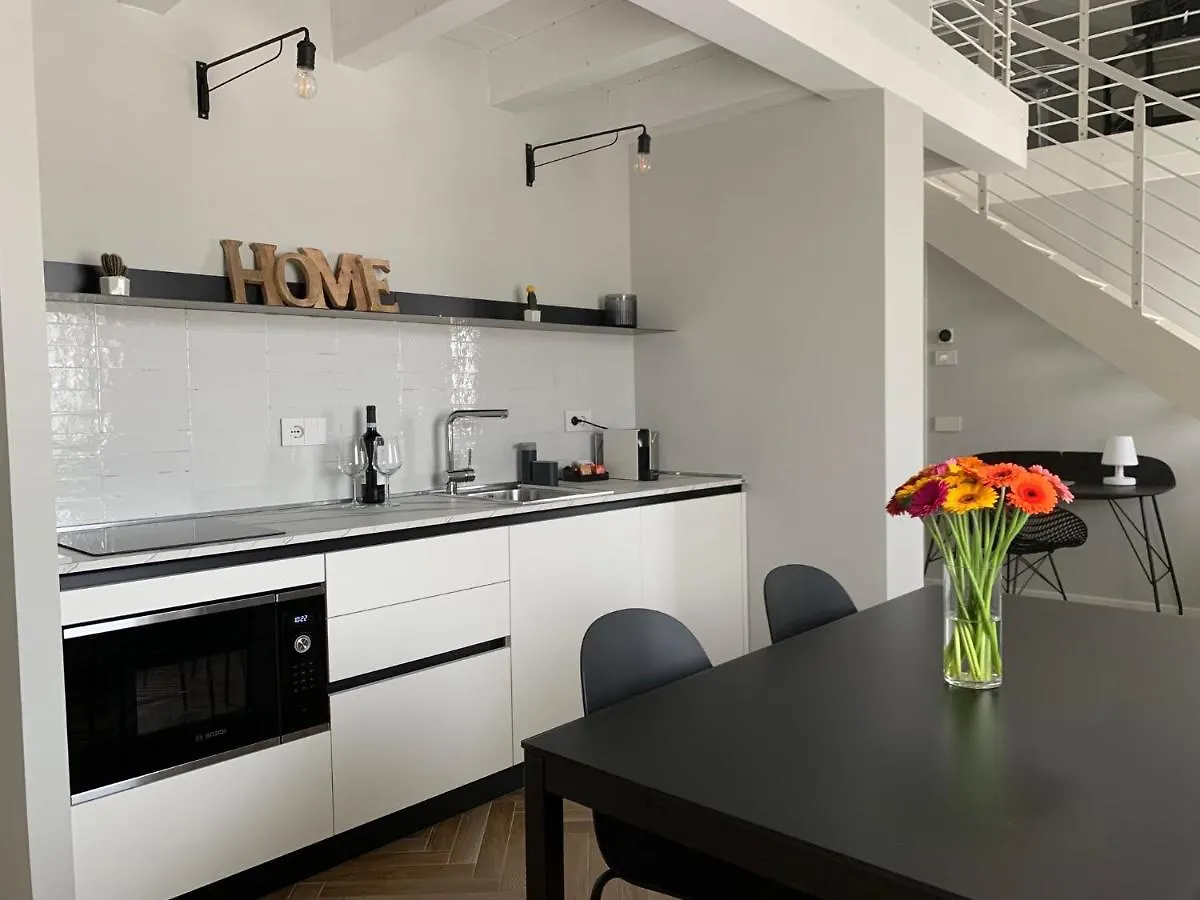 Homethirtyfour فيرونا شقة